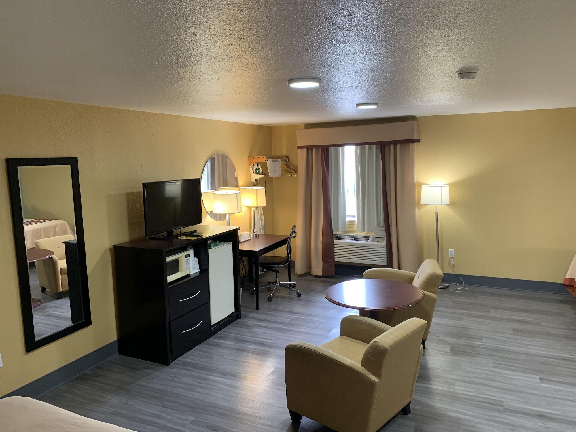 Super 8 By Wyndham Richmond Hotel Exterior photo